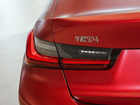 2026�� 330Li �����