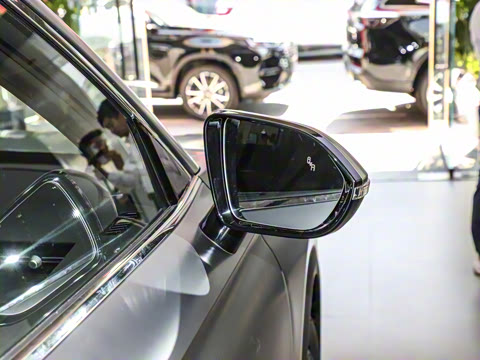 2026�� 9X 2.0T �Զ����������