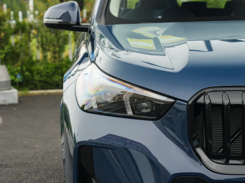 2025�� xDrive25Li M�˶���ҹ��װ