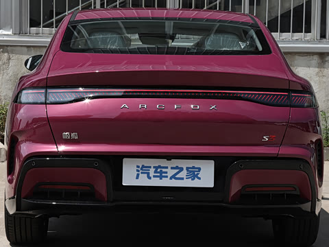 2026�� 535 MAX�����