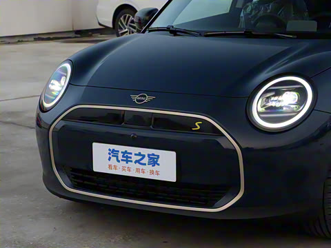 2025�� 463km COOPER SE ������