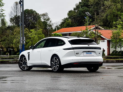 2026�� ��Ȼ�澳�� 100kWh Touring