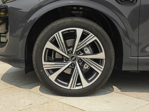 2026�� quattro Ǭ���Ǽݰ�