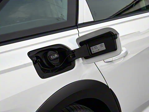 2025�� allroad quattro ̽���� 55 TFSI ����ԽҰ��