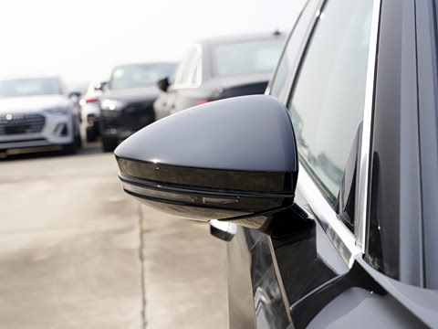 2026�� A8L 50 TFSI quattro ��ѡ��