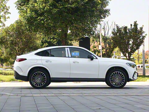 2026�� GLC 300 4MATIC ����SUV