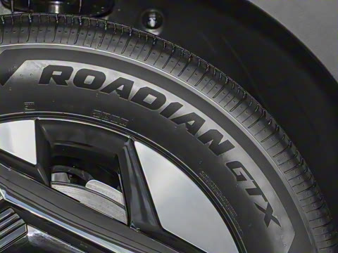 2025�� 720 Light