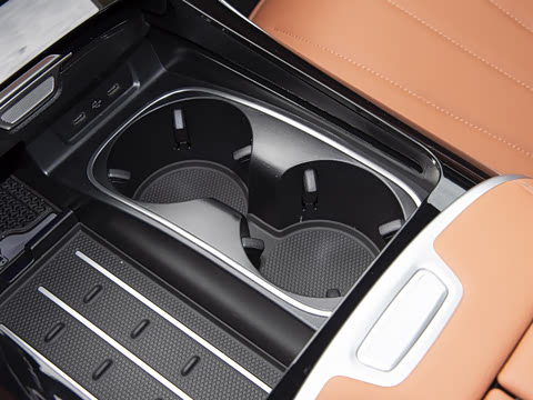 Mercedes-Benz S-Class · 2026 модельный год · S 400 L, особое деловое издание: каталожная фотография 49