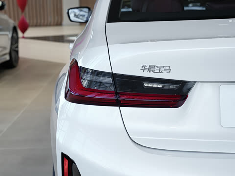 2026�� 325Li M�˶���װ