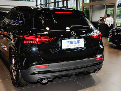 2025�� AMG GLA 35 4MATIC