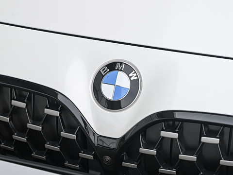 2026�� 430i M�˶���ҹ��װ