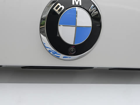 2026�� 430i M�˶���ҹ��װ