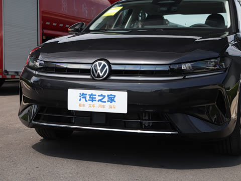 2026�� L 300TSI DSG ������