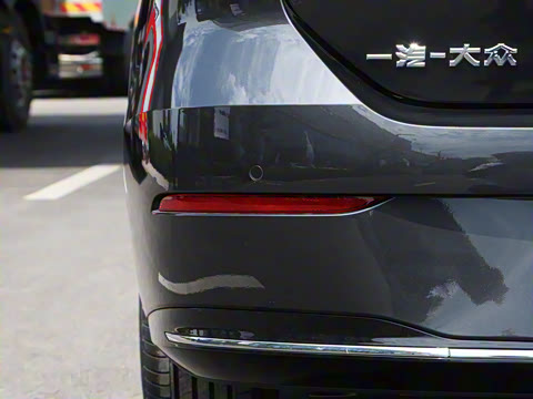 2026�� L 300TSI DSG ������