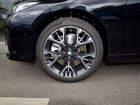 2026�� 225L M�˶���װ