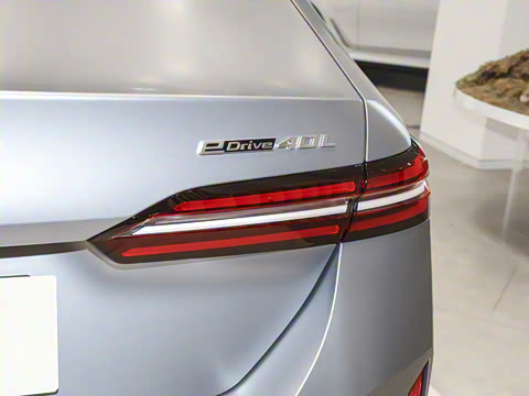 2026�� eDrive 40L M�˶���װ