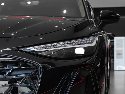 2026�� 2.0T quattro ������