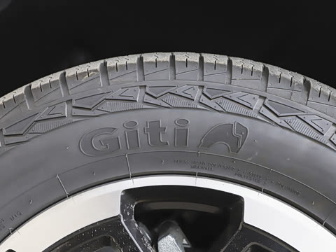 2026�� 211km XWD ����