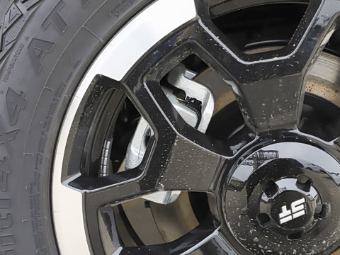 2026�� 211km XWD ����