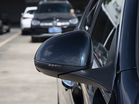 2026�� C 260 L �˶��ر��