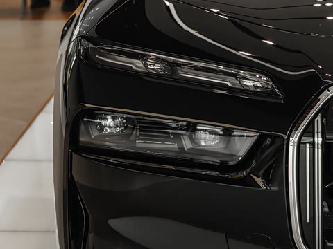 2026�� 740Li ������ ������װ