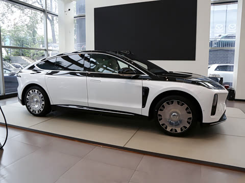 2025�� 102kWh ��ƽ���ر��