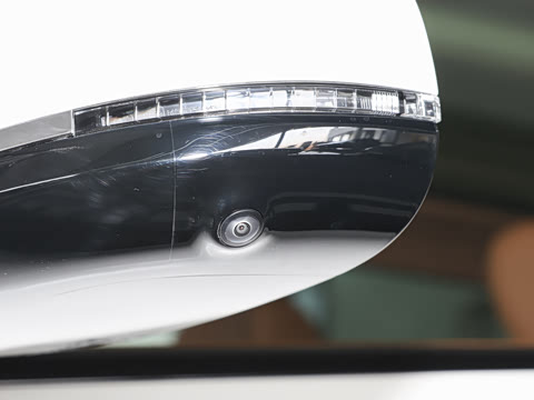 2025�� 825 Max��