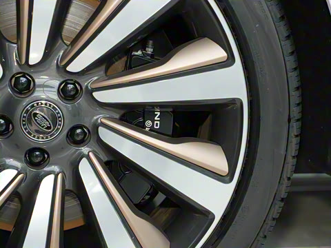 2024�� 4.4 V8 SV���ٴ����ӳ��� 4��