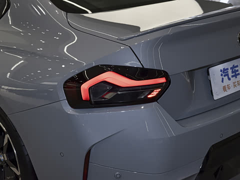 2026�� 225i M�˶���ҹ��װ