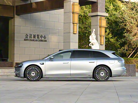 2025�� ���� Ultra��������