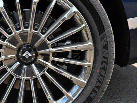 2025�� �Ŀ� 350 Max���������״��