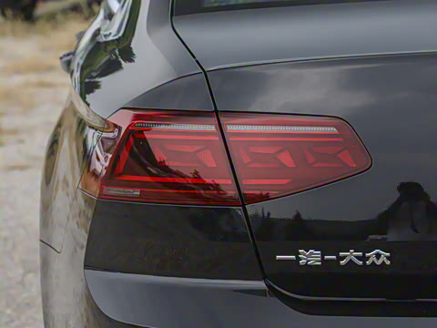 2025�� �Ŀ��� ������ 330TSI DSG������