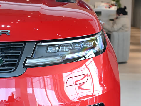 2025�� 400PS Dynamic SE