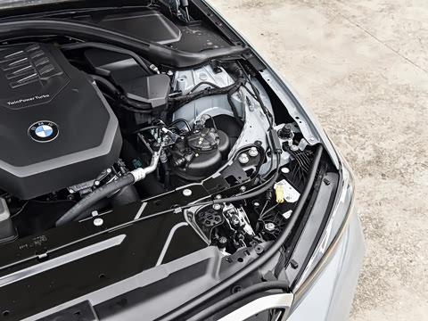 2026�� 325Li M�˶���װ