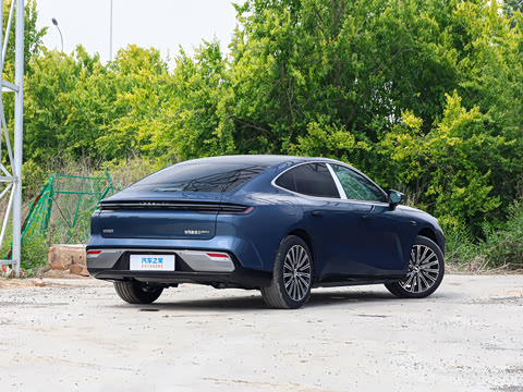 2026�� 225km EM-i Զ�����ǺӰ�