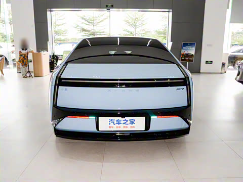 2025�� 702 ������ Ultra