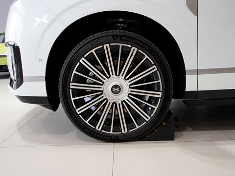 2026�� ���� 750 �����콢��