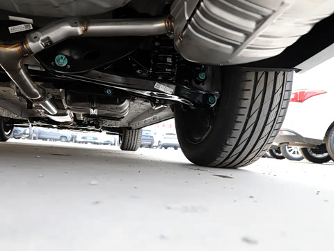 2027�� 2.0T ˫������������