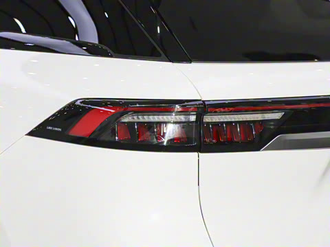 2026�� 2.0T ˫�������������