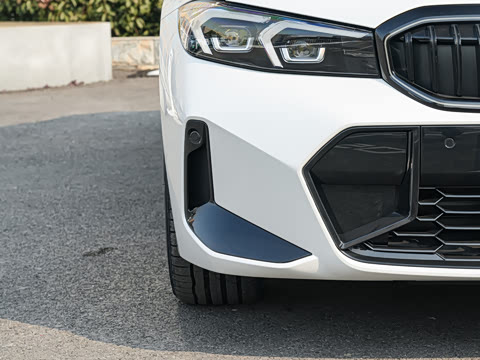 2026�� 330i M�˶���ҹ��װ