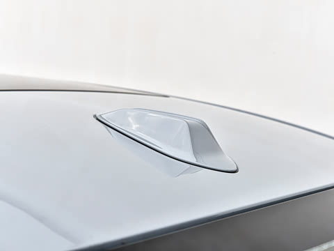 2026�� 325Li M�˶���װ