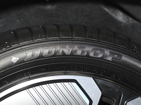 2025�� 735MAX 175kW