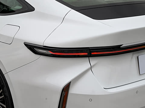 2026�� 300h
