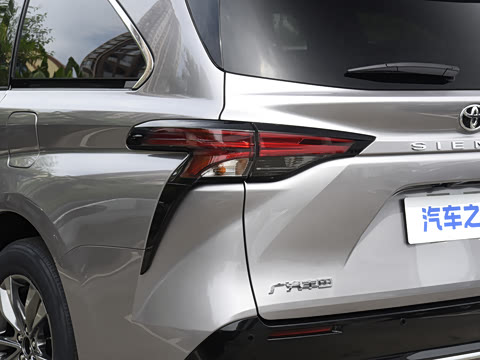 2027�� 2.5L ˫������������