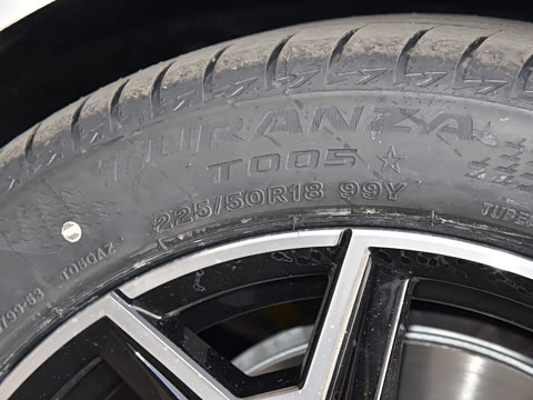 2026�� �Ŀ� eDrive 40 L ��ҹ��װ