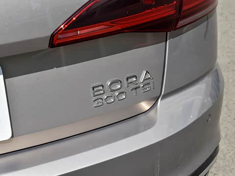 2025�� �Ŀ� 300TSI DSG���а�