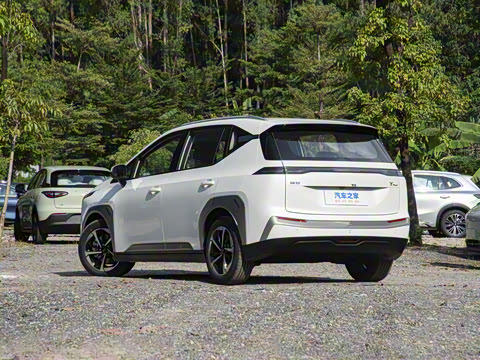 2025�� Plus 610 ������