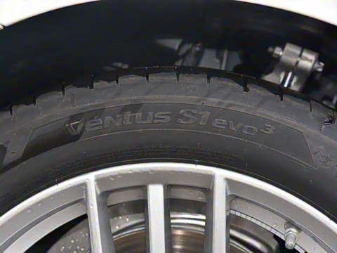 2026�� 525Li ������װ