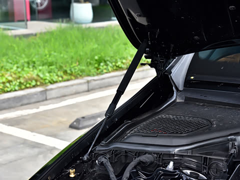 2026�� �Ŀ�� E 300 L ʱ����