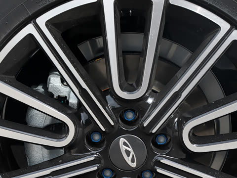 2026�� 1.6T ������